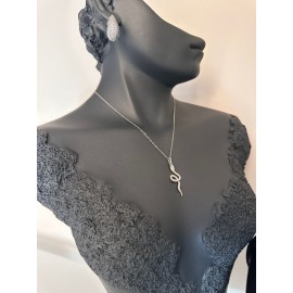 NuNu Jewellery Silver Premium Taşlı Damla Çelik Küpe